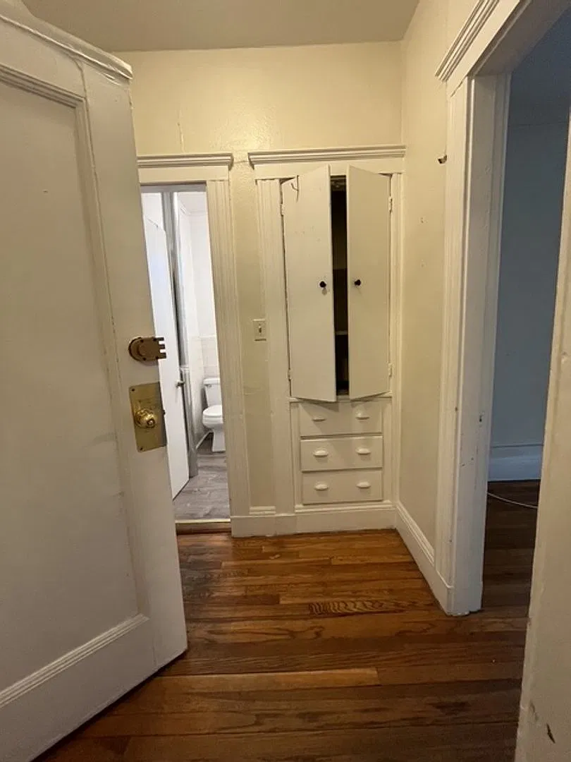 1 Bed 1 Bath in Brookline in South Campus — Photo 4