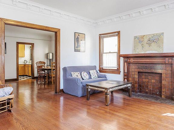 2nd image of 367 S Berendo St #357