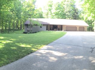 8593 County Road Cc, Oconto Falls, WI 54154