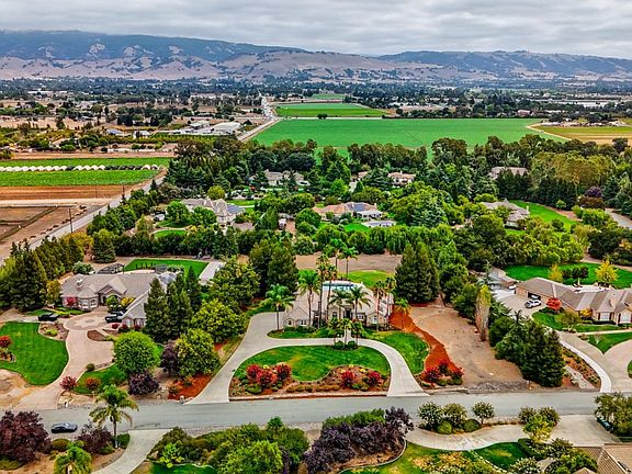 4th image of 10746 Green Valley Dr