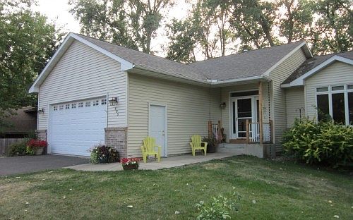 4th image of 605 4th St N