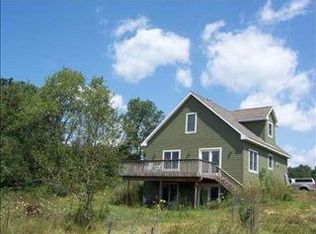 W8914 Puddledock Rd, Argyle, WI 53504