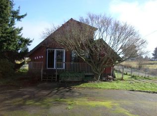 6599 Simmons Dr, Clinton, WA 98236