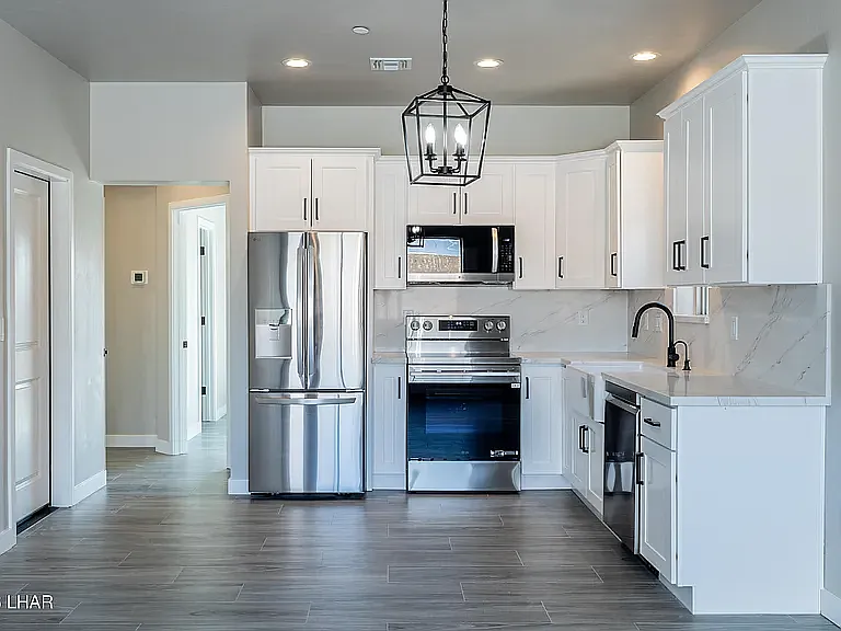 1 bed, 662 sqft, $1,600 — Photo 2