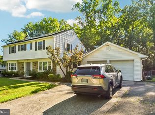 8715 Crestmont Ln, Laurel, MD 20708