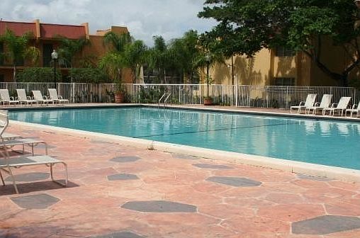 4th image of 13886 SW 90th Ave #109