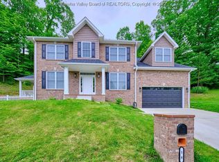 18 Jamestown Rd, Charleston, WV 25314