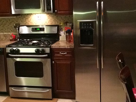 4th image of 39 Santa Monica Ln