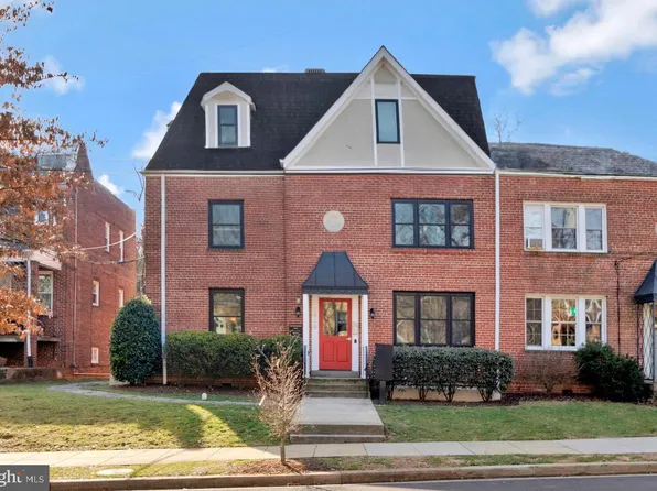 3918 W St NW #7, Washington, DC 20007