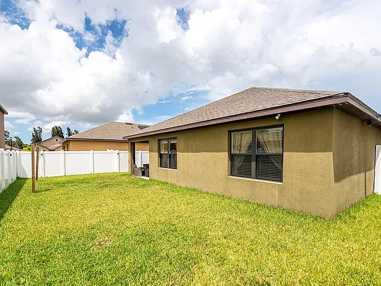 5306 Entertainment Way — Photo 6
