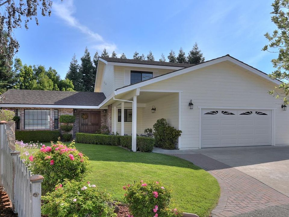 1st image of 1475 E Hillview Ct