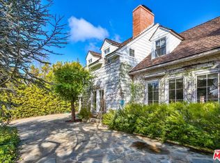 320 S Canyon View Dr, Los Angeles, CA 90049