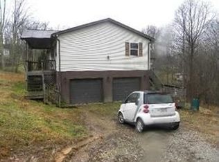 32 Johnstone Rd, South Charleston, WV 25309
