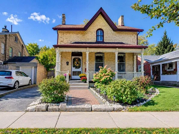 72 Albion St, Brantford, ON N3T 3M4