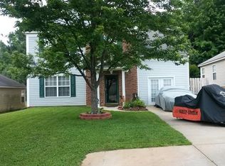 12225 Stewarts Crossing Dr, Charlotte, NC 28215