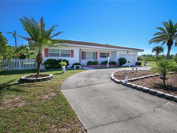 4th image of 2201 Gulf Blvd