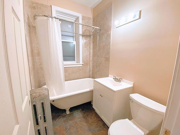 4th image of 1226 S Christiana Ave #2