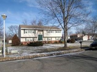 2 Alba Pl, Parsippany, NJ 07054