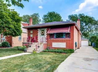 9247 S Mozart Ave, Evergreen Park, IL 60805