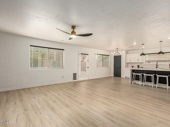 4th image of 41285 W PRYOR Lane