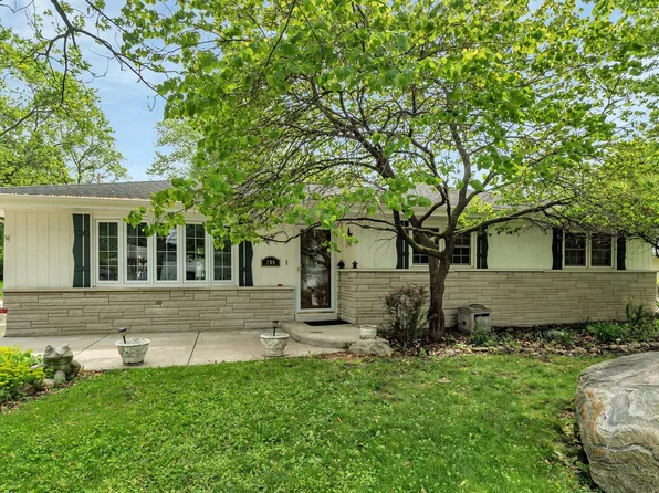 209 Laura Ave, Shorewood, IL 60404