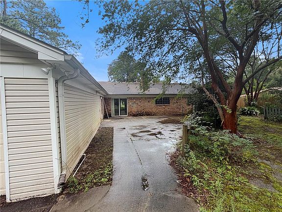 2nd image of 3505 Shadowwood Ct