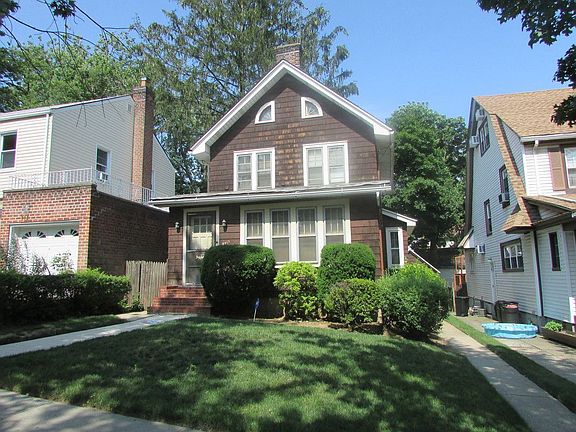 2nd image of 8415 116th St