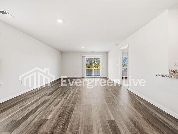 4th image of 2276 Courtina Way