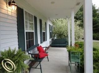 12337 Center Rd, Fenton, MI 48430