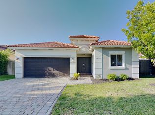 15432 SW 183rd Ter, Miami, FL 33187