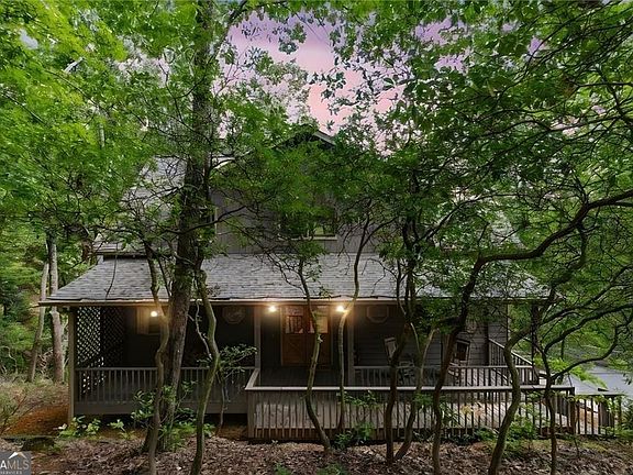 2nd image of 35 Red Oak Point