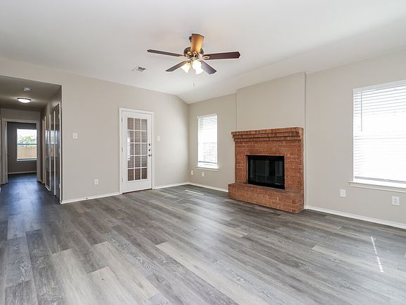 5th image of 616 Alabaster Pl