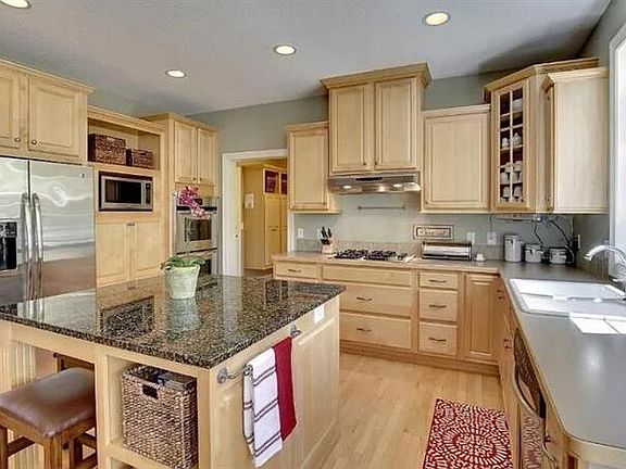 2nd image of 8820 Whispering Oaks Trl