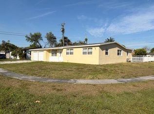 5882 Bimini Cir E, West Palm Beach, FL 33407