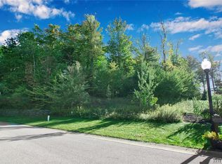 6 Redbrick Rd #1, Orchard Park, NY 14127