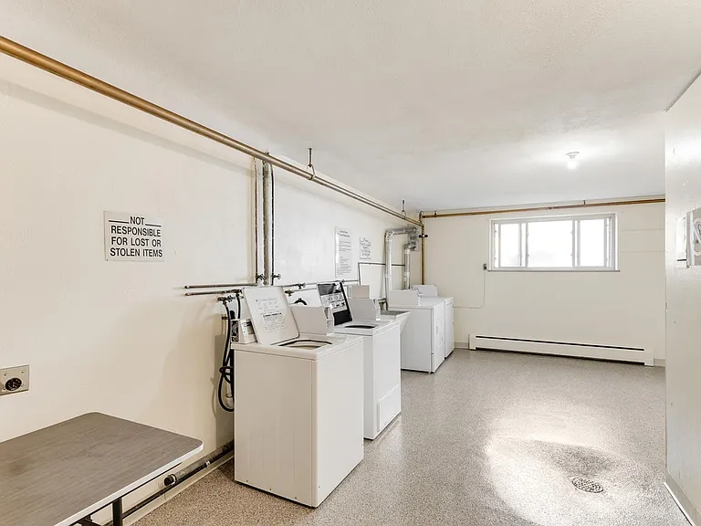 1116 W Lilley Ave — Photo 47