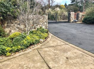 1071 Coombsville Rd, Napa, CA 94558