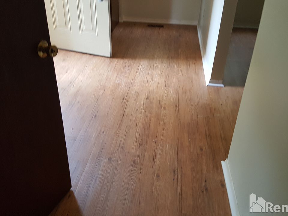 2nd image of 1749 Hightower Dr