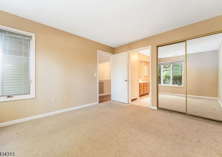 13 Augusta Dr — Photo 9