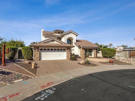 4th image of 3224 N 109TH Avenue