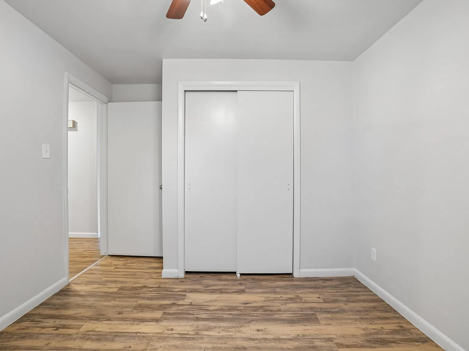 Larimar Apartments — Photo 4