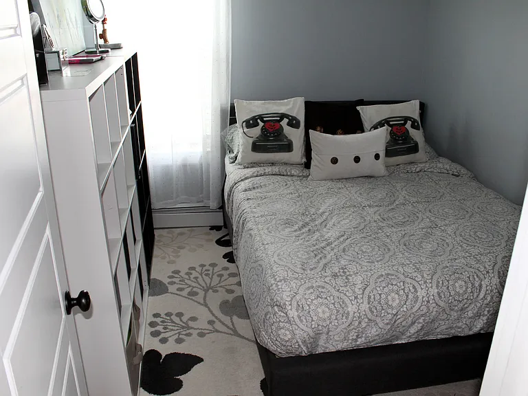 391 Semel Ave #2 — Photo 12