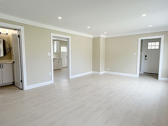 5th image of 149 Margaret St #2-B
