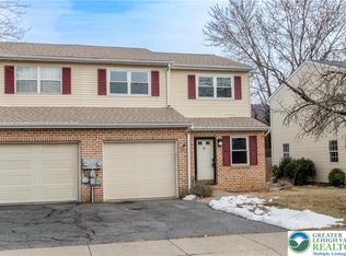 1661 Ilona Dr, Hellertown, PA 18055