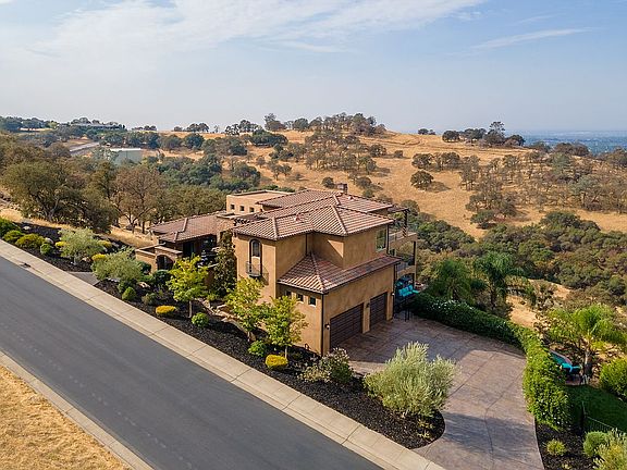 3rd image of 2729 Capetanios Dr