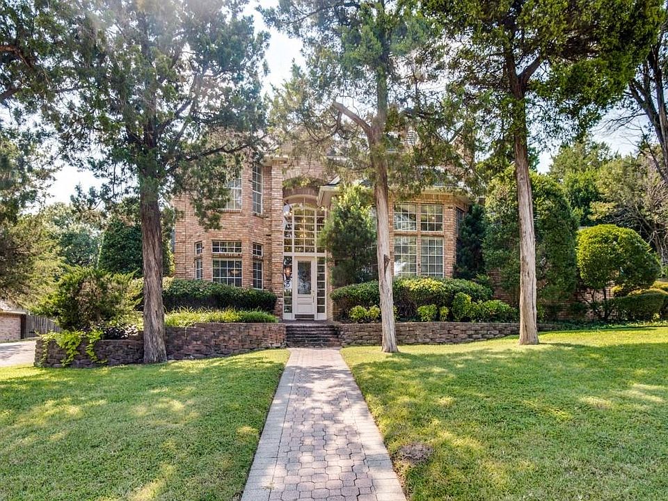1st image of 924 Hickory Knob Cir