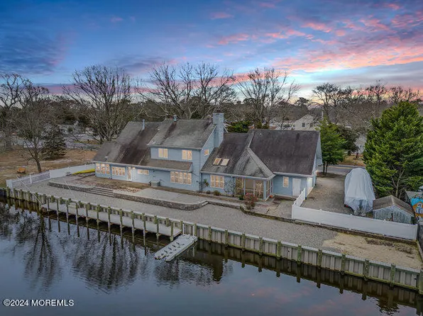 812 Beach Boulevard, Forked River, NJ 08731