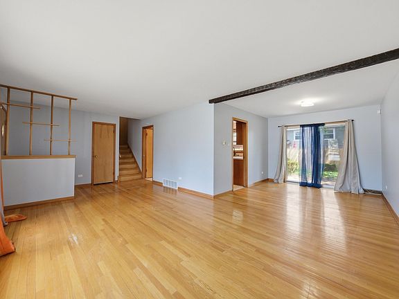 5th image of 18345 Pierce Ave