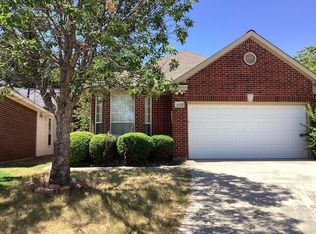 4870 Lodgepole Ln, Fort Worth, TX 76137