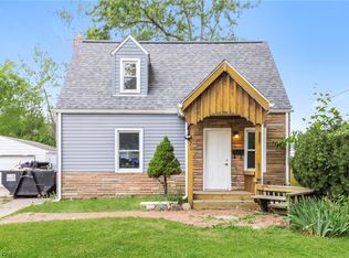220 Sanford St, Ravenna, OH 44266